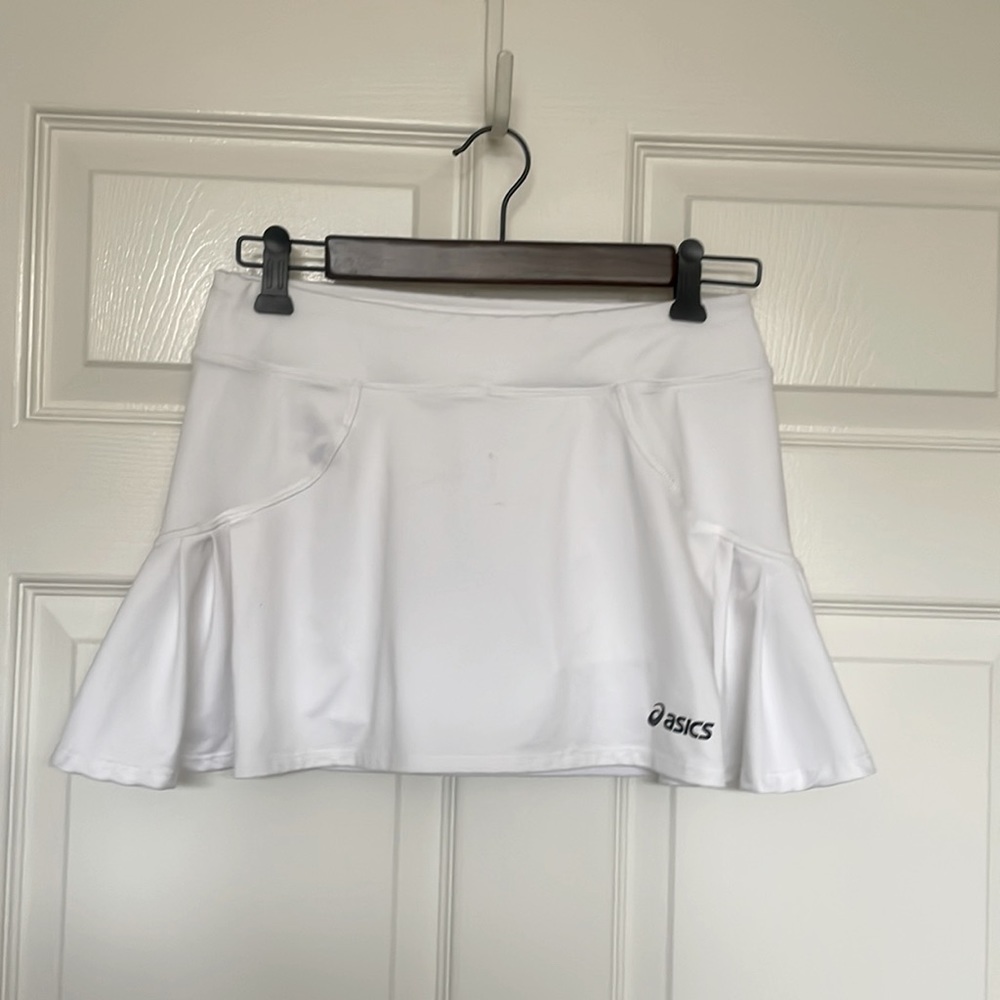 White ASICS pickleball, tennis, golf skirt/skort.